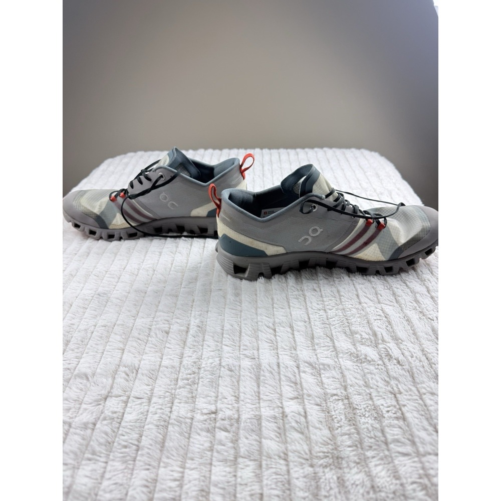 On Cloud Shoes X Shift Men's Size 8.5 Gray Alloy Red Running Hiking Sneakers - Picture 6 of 16